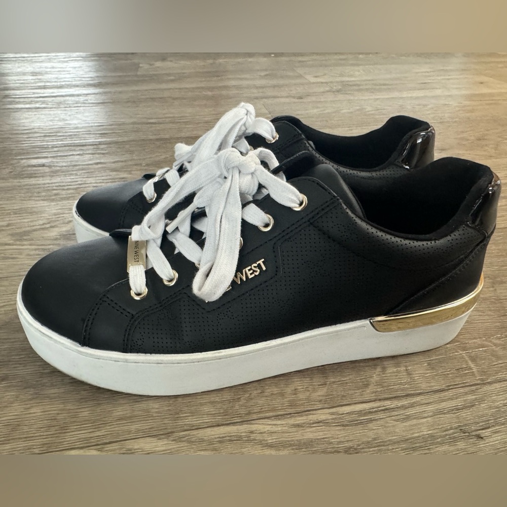 Nine West Black Sneakers with White Laces